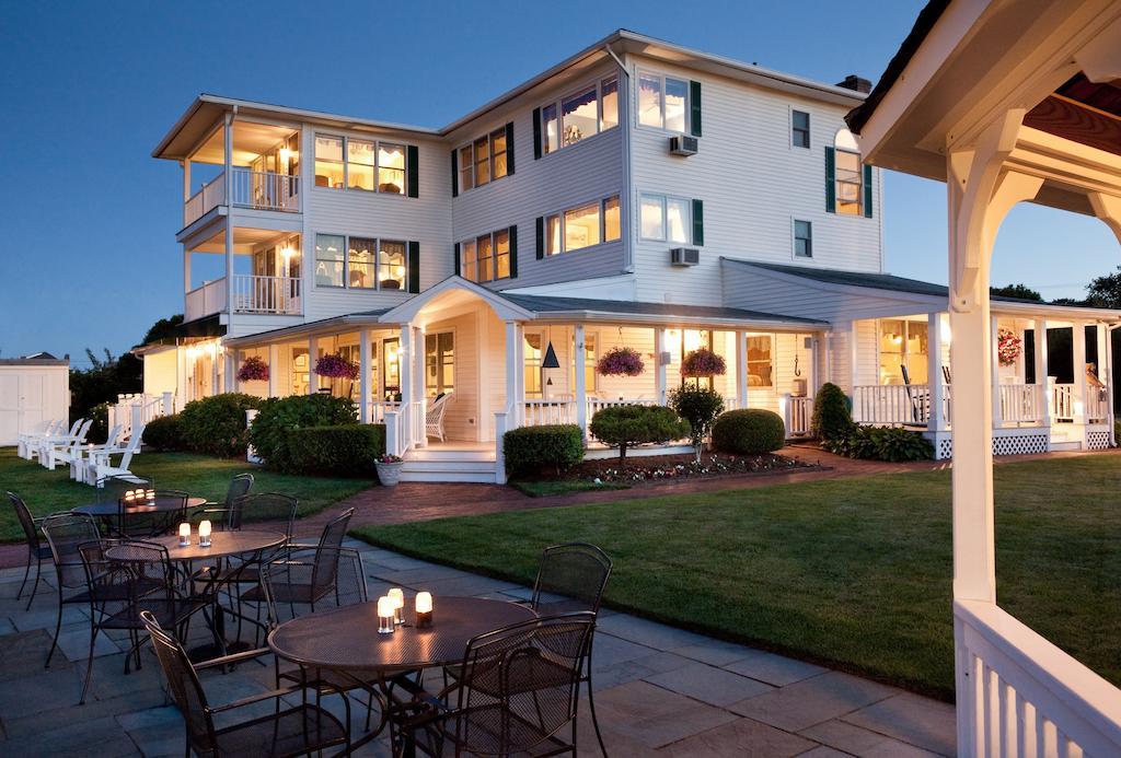 Inn At Harbor Hill Marina Niantic Bagian luar foto