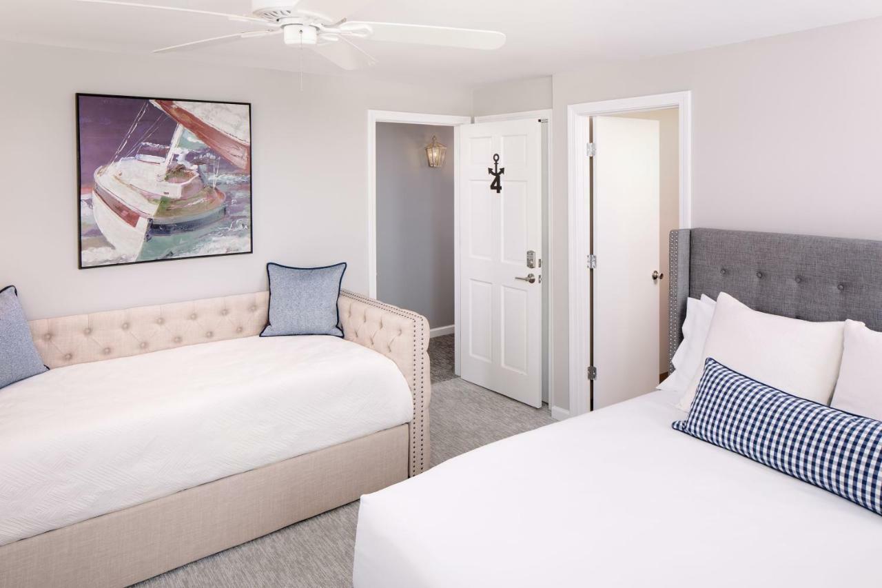 Inn At Harbor Hill Marina Niantic Bagian luar foto