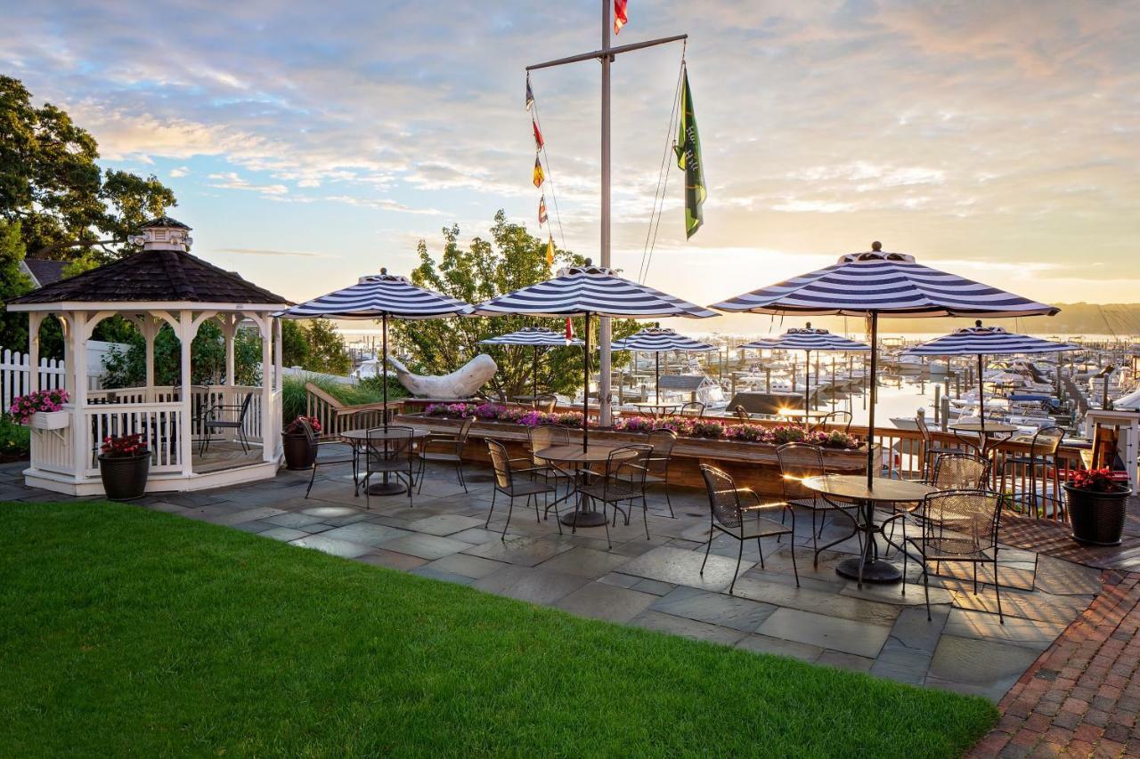 Inn At Harbor Hill Marina Niantic Bagian luar foto